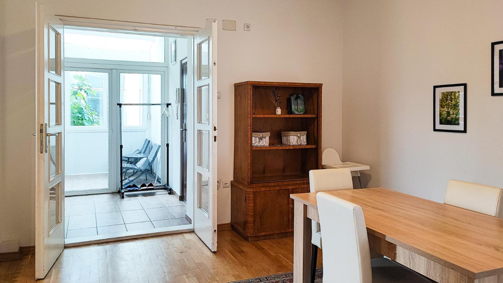 Filinhome Stefanovica Suite 7 Novi Sad Luaran gambar