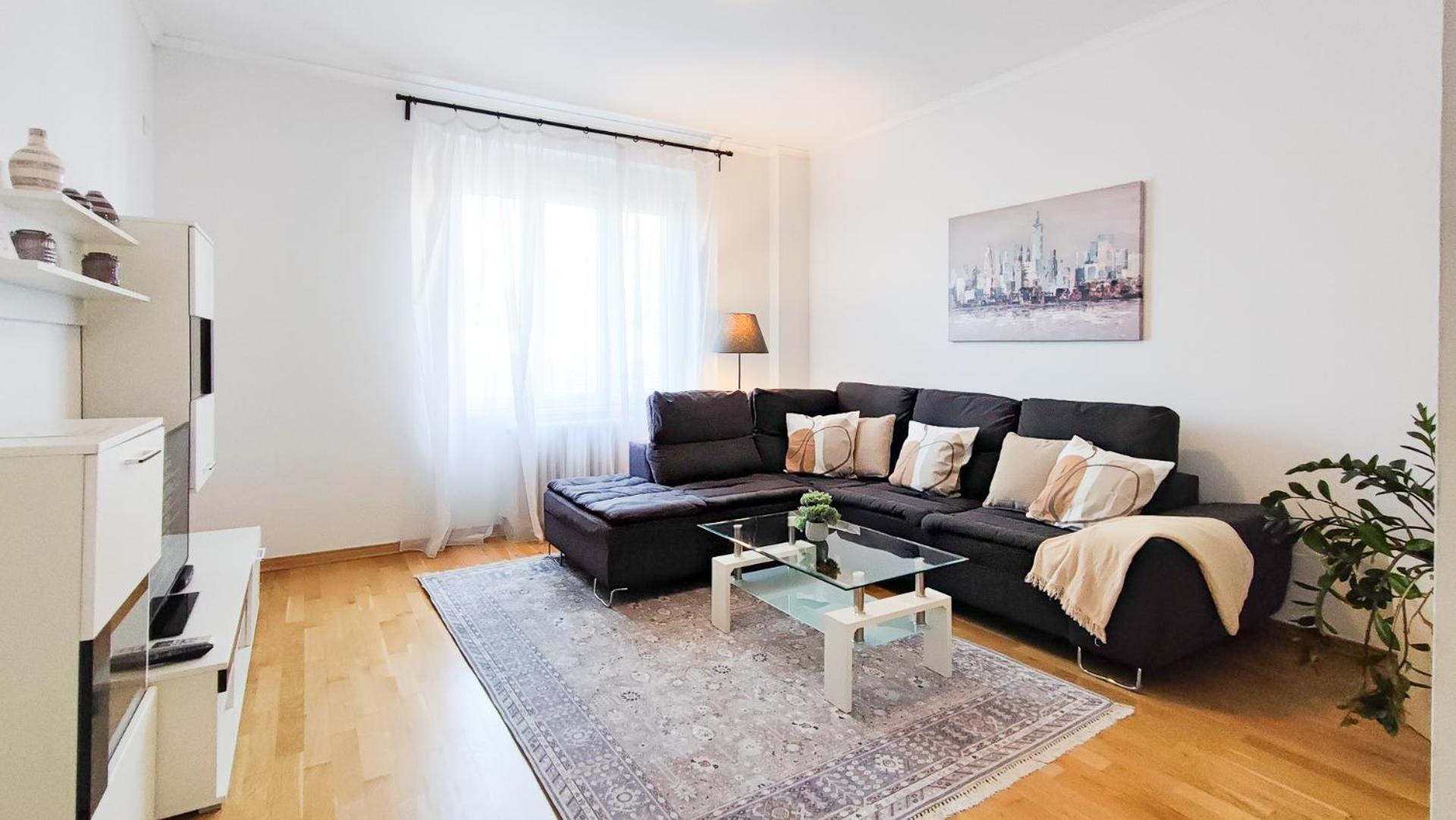 Filinhome Stefanovica Suite 7 Novi Sad Luaran gambar